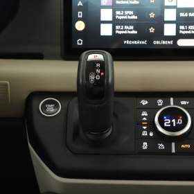Foto inzerátu Land Rover Defender D240 AWD