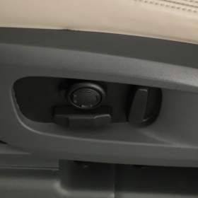 Foto inzerátu Land Rover Defender D240 AWD