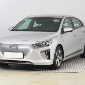 Foto inzerátu Hyundai Ioniq Electric 28 kWh