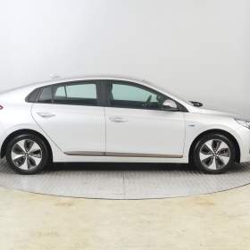 Foto inzerátu Hyundai Ioniq Electric 28 kWh
