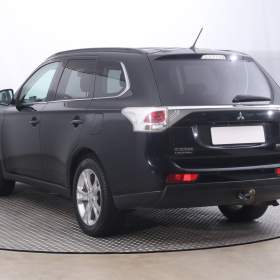 Foto inzerátu Mitsubishi Outlander 2.2 DI-D