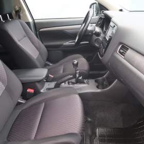 Foto inzerátu Mitsubishi Outlander 2.2 DI-D