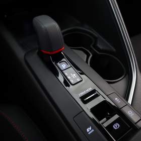 Foto inzerátu Toyota C-HR 2.0 Hybrid