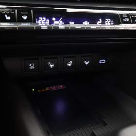 Foto inzerátu Toyota C-HR 2.0 Hybrid