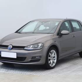 Foto inzerátu Volkswagen Golf 1.2 TSI