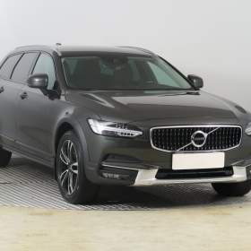 Volvo V90 Cross Country D5 2.0 AWD / 19589006