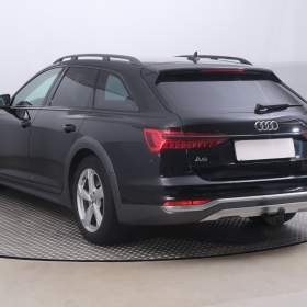 Foto inzerátu Audi A6 Allroad 45 TDI