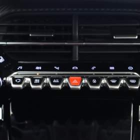 Foto inzerátu Peugeot 2008 1.2 PureTech