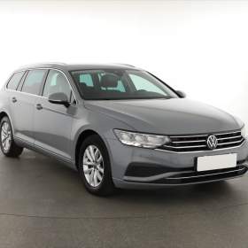 Foto inzerátu Volkswagen Passat 2.0 TDI