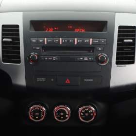 Foto inzerátu Mitsubishi Outlander 2.2 DI-D