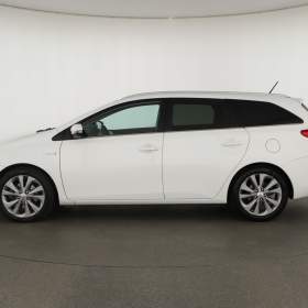 Foto inzerátu Toyota Auris Hybrid