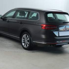 Foto inzerátu Volkswagen Passat 2.0 TDI