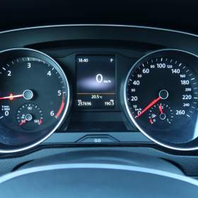 Foto inzerátu Volkswagen Passat 2.0 TDI