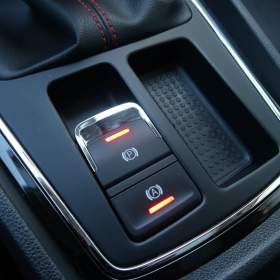 Foto inzerátu Seat Leon 2.0 TDI FR