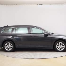 Foto inzerátu Volkswagen Passat 2.0 TDI