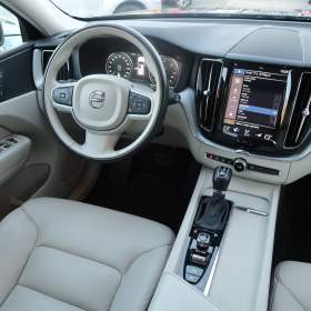 Foto inzerátu Volvo XC60 D5 AWD