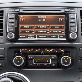 Foto inzerátu Volkswagen Multivan 2.0 TDI