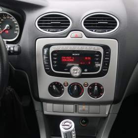 Foto inzerátu Ford Focus 1.6 16V