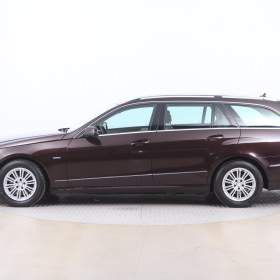 Foto inzerátu Mercedes-Benz Třídy E E 300 CDI