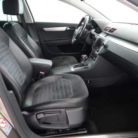 Foto inzerátu Volkswagen Passat 2.0 TDI