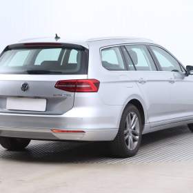 Foto inzerátu Volkswagen Passat 2.0 TDI