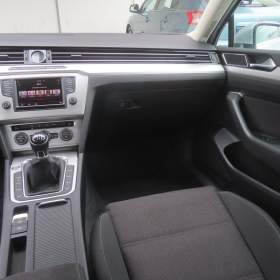 Foto inzerátu Volkswagen Passat 2.0 TDI