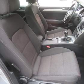 Foto inzerátu Volkswagen Passat 2.0 TDI