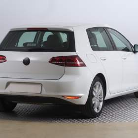 Foto inzerátu Volkswagen Golf 1.4 TSI