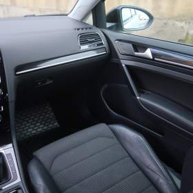 Foto inzerátu Volkswagen Golf 1.4 TSI