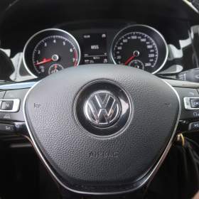 Foto inzerátu Volkswagen Golf 1.4 TSI