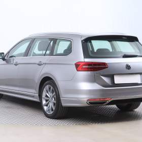 Foto inzerátu Volkswagen Passat 2.0 TDI