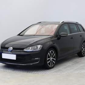 Foto inzerátu Volkswagen Golf 2.0 TDI