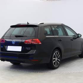 Foto inzerátu Volkswagen Golf 2.0 TDI