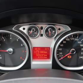 Foto inzerátu Ford Focus 1.6 16V