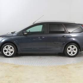 Foto inzerátu Ford Focus 1.6 16V