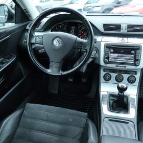 Foto inzerátu Volkswagen Passat 2.0 TDI