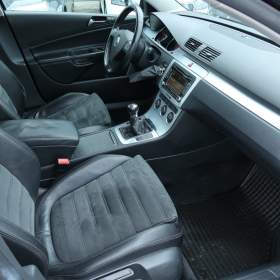 Foto inzerátu Volkswagen Passat 2.0 TDI