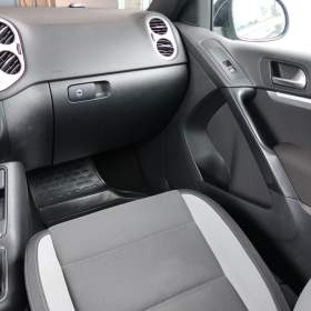Foto inzerátu Volkswagen Tiguan 2.0 TDI
