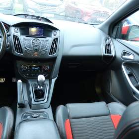 Foto inzerátu Ford Focus 2.0 EcoBoost ST