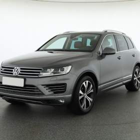 Foto inzerátu Volkswagen Touareg 3.0 TDI