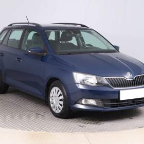 Škoda Fabia 1.0 / 19597739