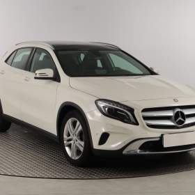 Mercedes- Benz GLA GLA 180 / 19597974