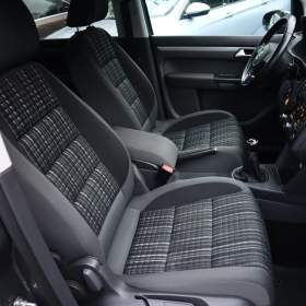 Foto inzerátu Volkswagen Touran 2.0 TDI