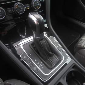 Foto inzerátu Volkswagen Golf 2.0 TDI GTD