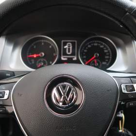 Foto inzerátu Volkswagen Golf 1.6 TDI