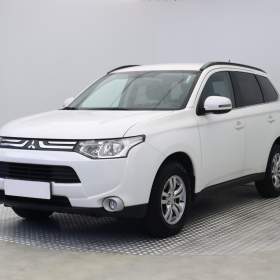 Foto inzerátu Mitsubishi Outlander 2.2 DI-D