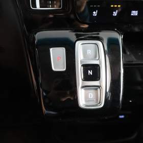 Foto inzerátu Hyundai Staria 2.2 CRDi