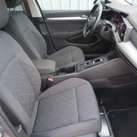 Foto inzerátu Volkswagen Golf 1.0 eTSI