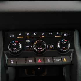 Foto inzerátu Škoda Karoq 1.6 TDI