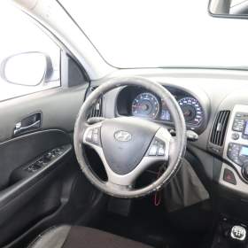 Foto inzerátu Hyundai i30 1.6 CVVT